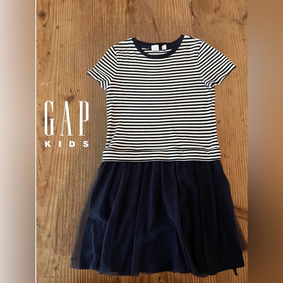 gap kids Other - Gap Kids adorable girls dress Sz 10 (L)